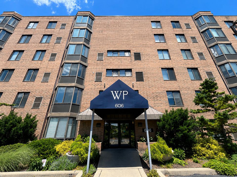 1st image of 606 E Woodland Park Ave APT 306