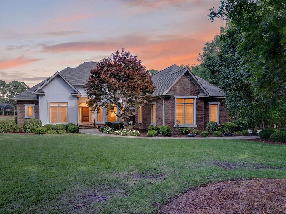 1st image of 429 Spalding Lake Cir