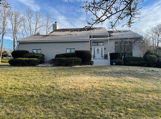 2266 Allenwood Rd, Allenwood, NJ 08720