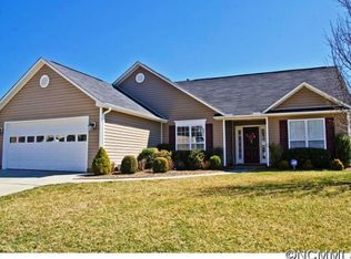 60 N Sunberry Trl, Fletcher, NC 28732