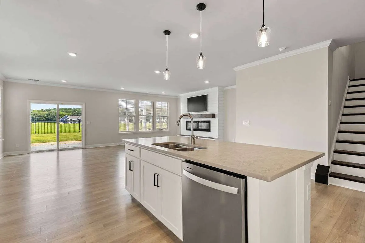 113 Royal Blackheath Cove Virginia in Smithfield, VA 23430 — Photo 4