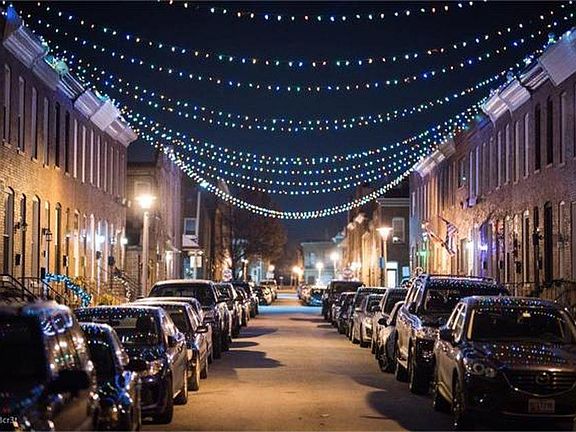 Friendly neighbors, active block close to Patterson Park, Harbor, Safeway, bars and restaurants