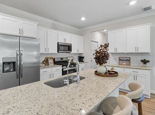 141 Needle Thrush Cir, Crawfordville, FL 32327