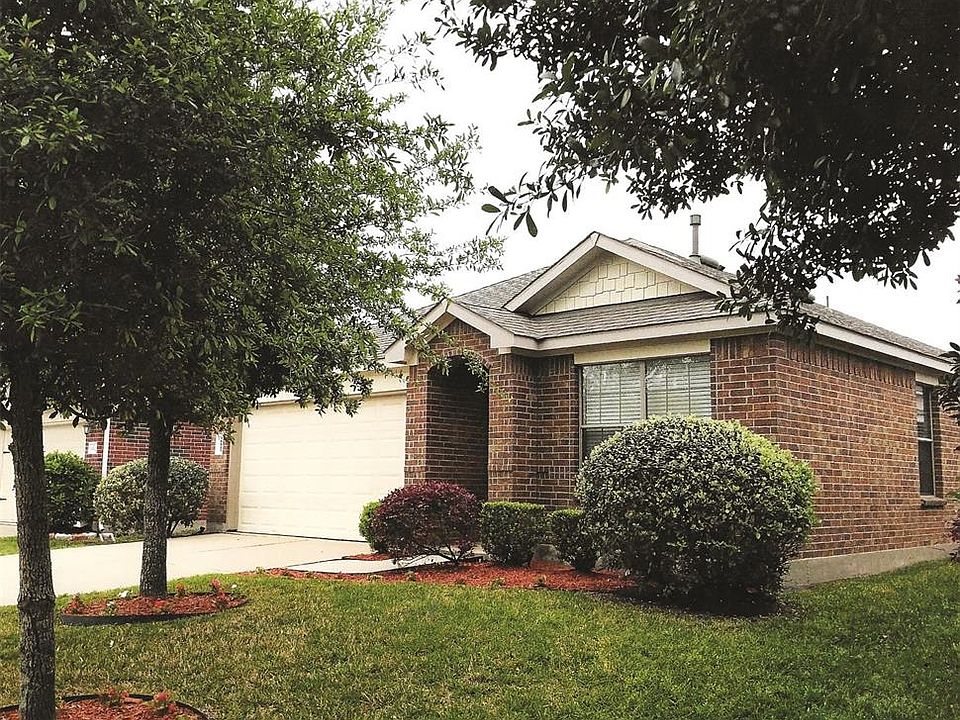 1st image of 19927 Roycroft Ln