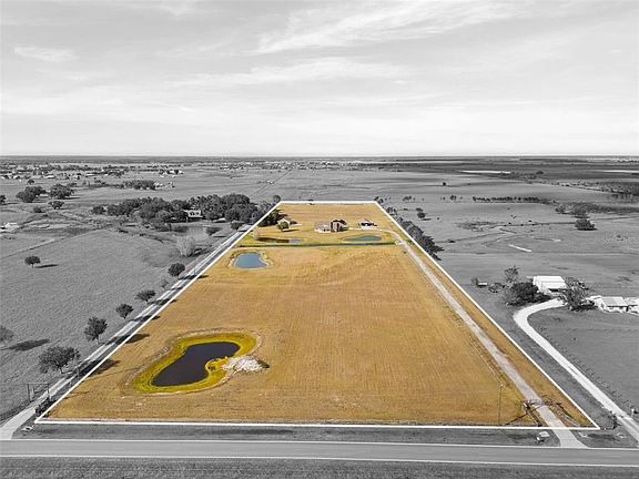 2nd image of 35005 Clay Gully Rd