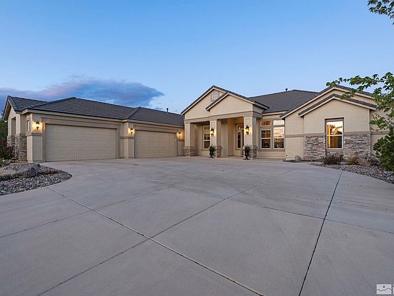 3rd image of 3584 Desert Fox Dr