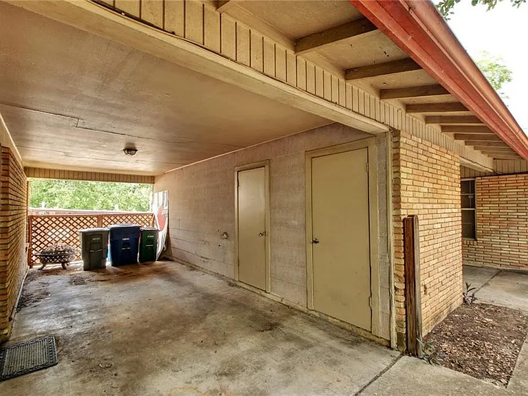 607 Bellevue Pl #B — Photo 24