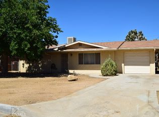 7742 Hopi Trl, Yucca Valley, CA 92284