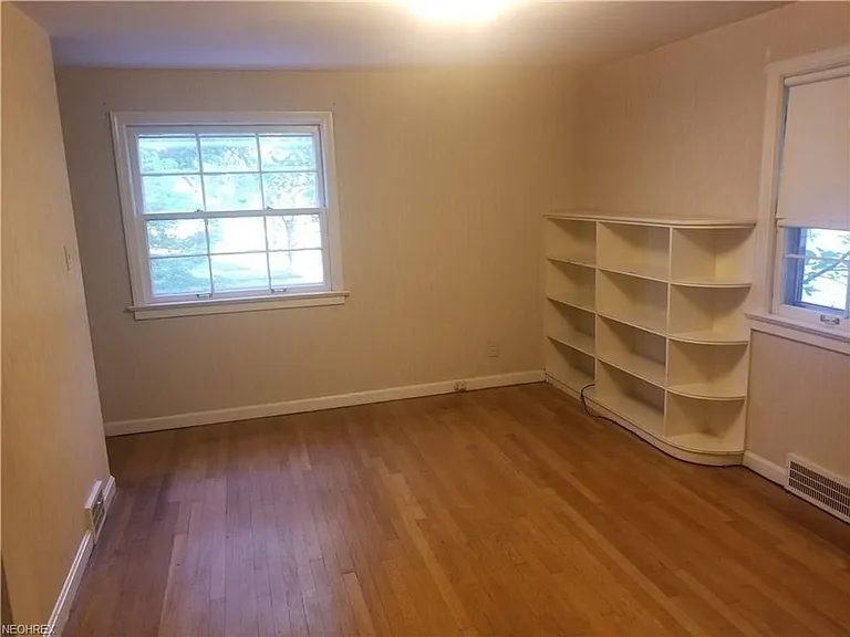 3297 Chelsea Dr — Photo 15