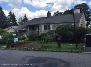 64 Longview Rd, Staten Island, NY 10304