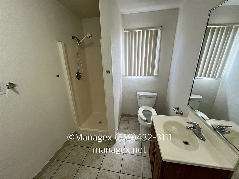 1428 E Brown Ave — Photo 10