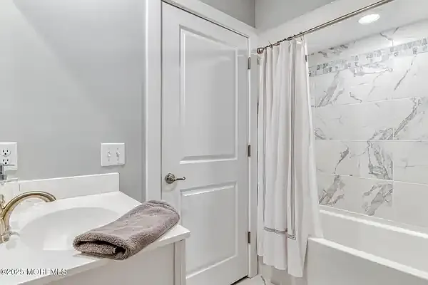 1529 Paxton Ln — Photo 26