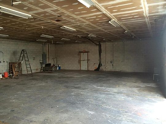 3rd image of 621 S Park Ave