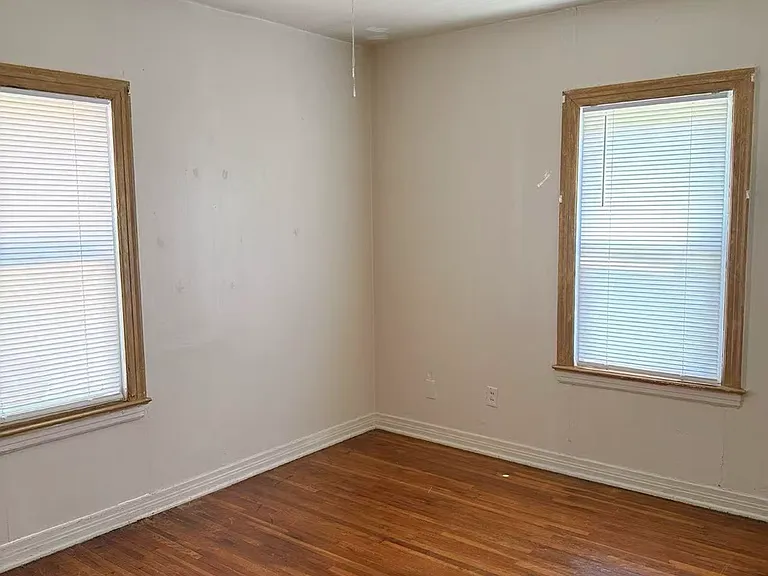 114 W Scott Ave — Photo 5