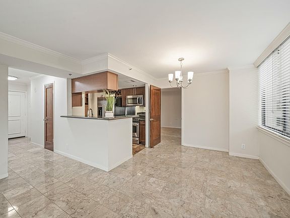 5th image of 3525 Sage Rd APT 404