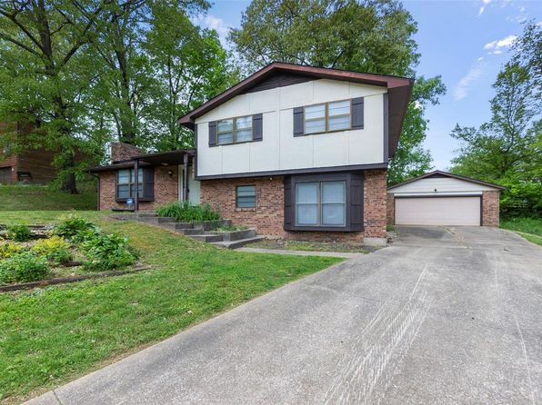 403 Shawnee Cir, Jackson, MO 63755