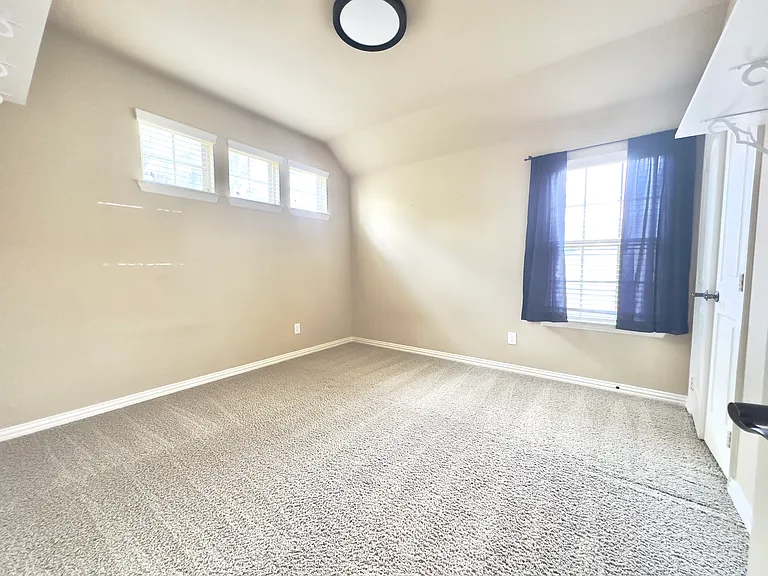 Upstairs bedroom 2