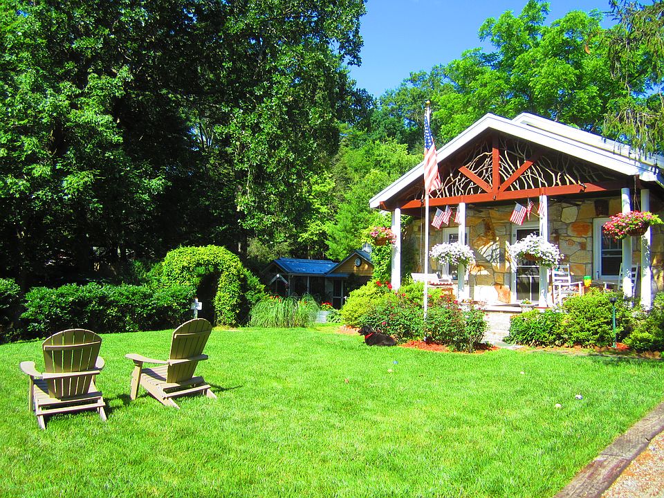 Main Cottage