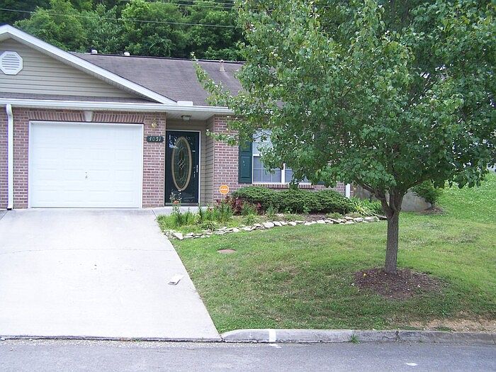1st image of 4051 Darwin Way