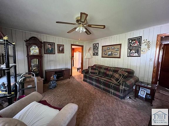 2nd image of 1033 College Dr