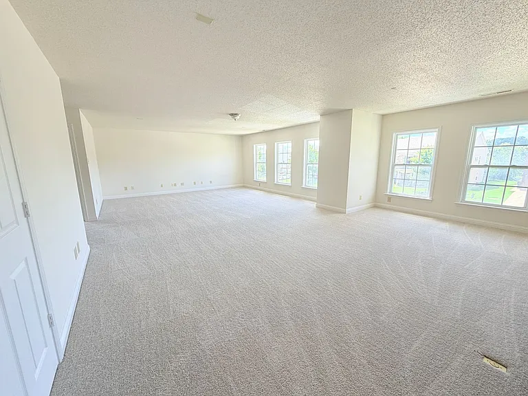 2946 Heirloom Ln — Photo 23
