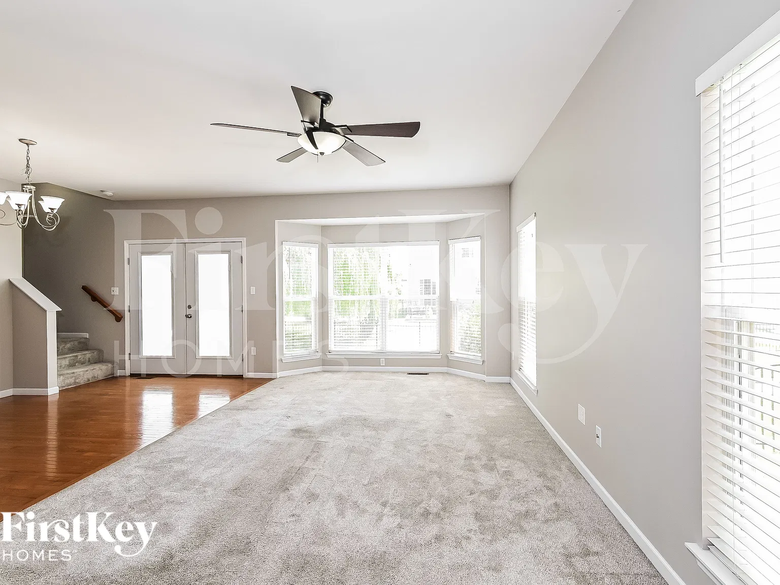 3 bed, 2.5 bath, 1676 sqft, $2,590 — Photo 3