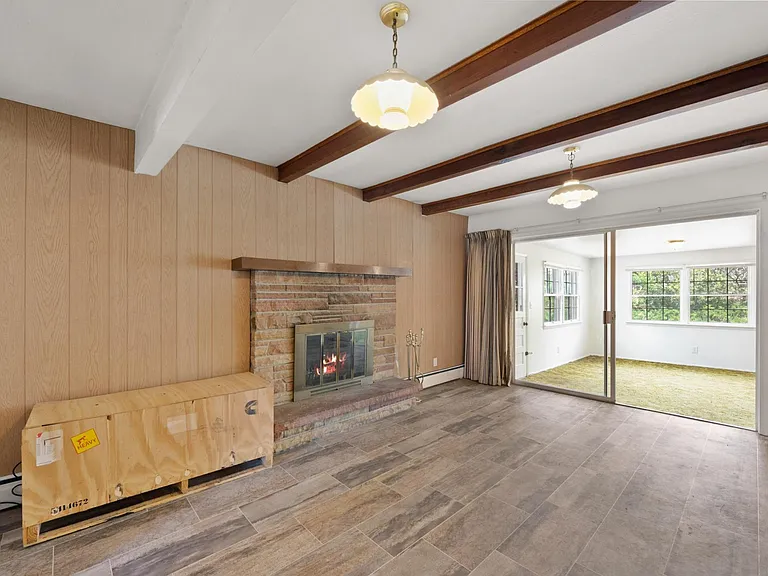 905 W 6th Ave — Photo 22