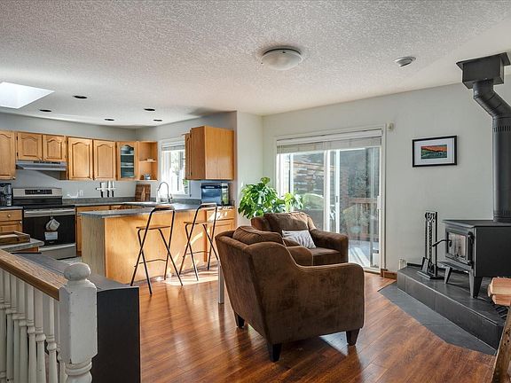 2nd image of 6427 Nidri Pl