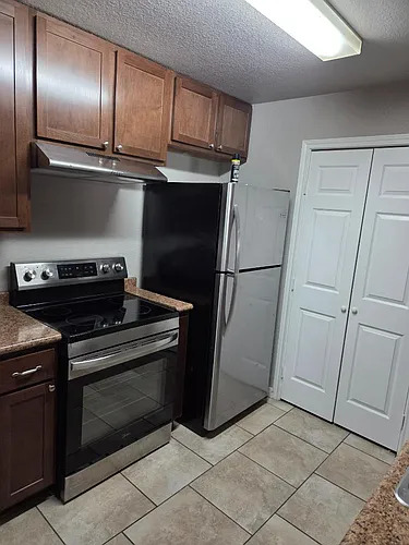 305 Shirley Dr Photo 1