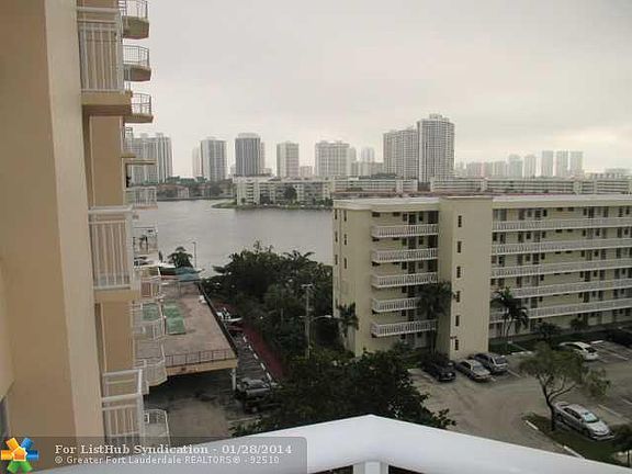 4th image of 18031 Biscayne Blvd #7033