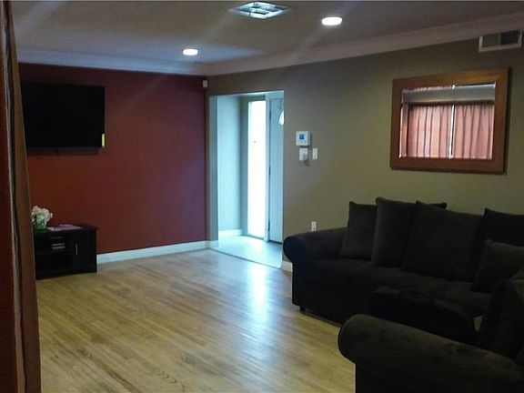 2nd image of 2478 Victoria St