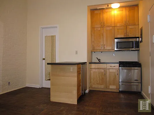 Rented by Halstead Real Estate | media 8