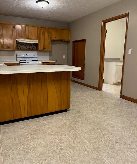 2545 S Nettleton Ave — Photo 7