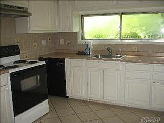 2nd image of 8 Teibrook Ave