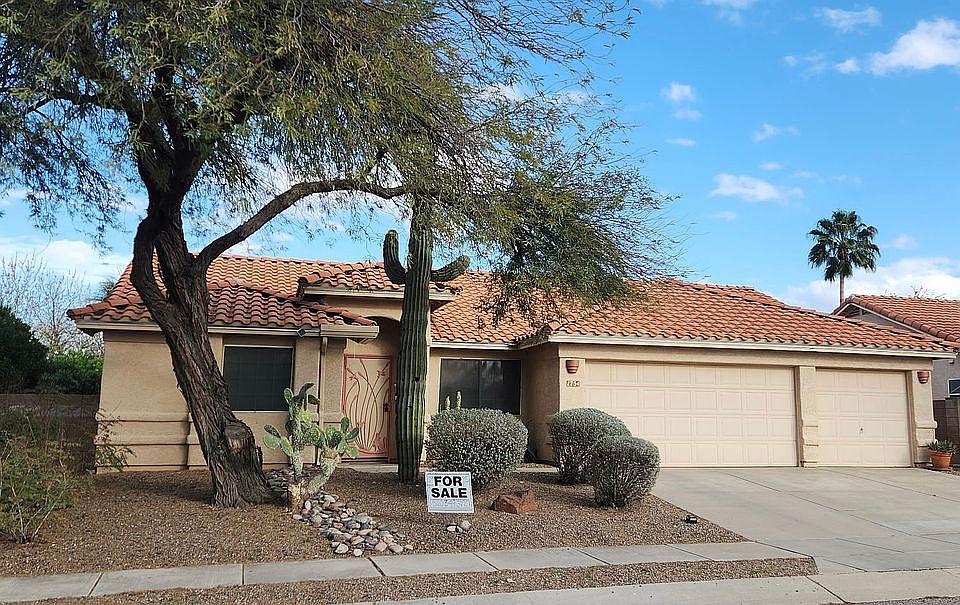 1st image of 1754 N Hayden Dr