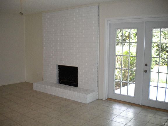 5th image of 1024 Coronado Dr