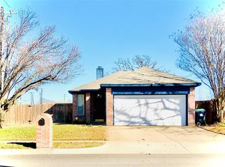 3905 Overlake Dr, Denton, TX 76210