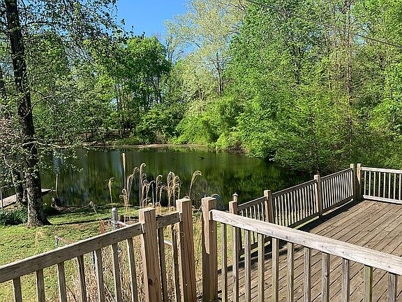 Master Bedroom upper deck 