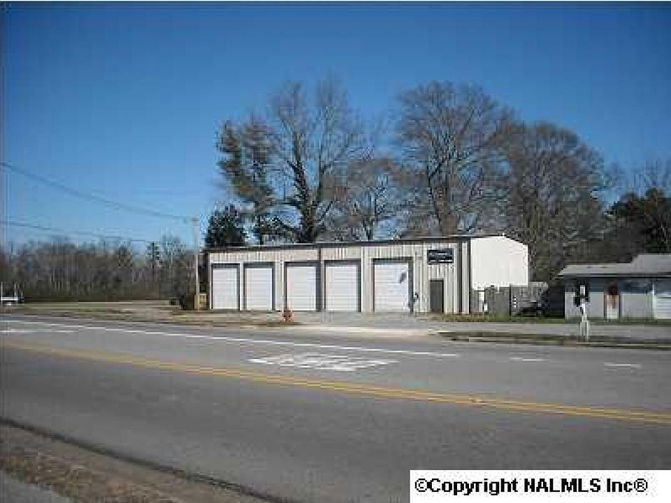 2nd image of 5720 Main St