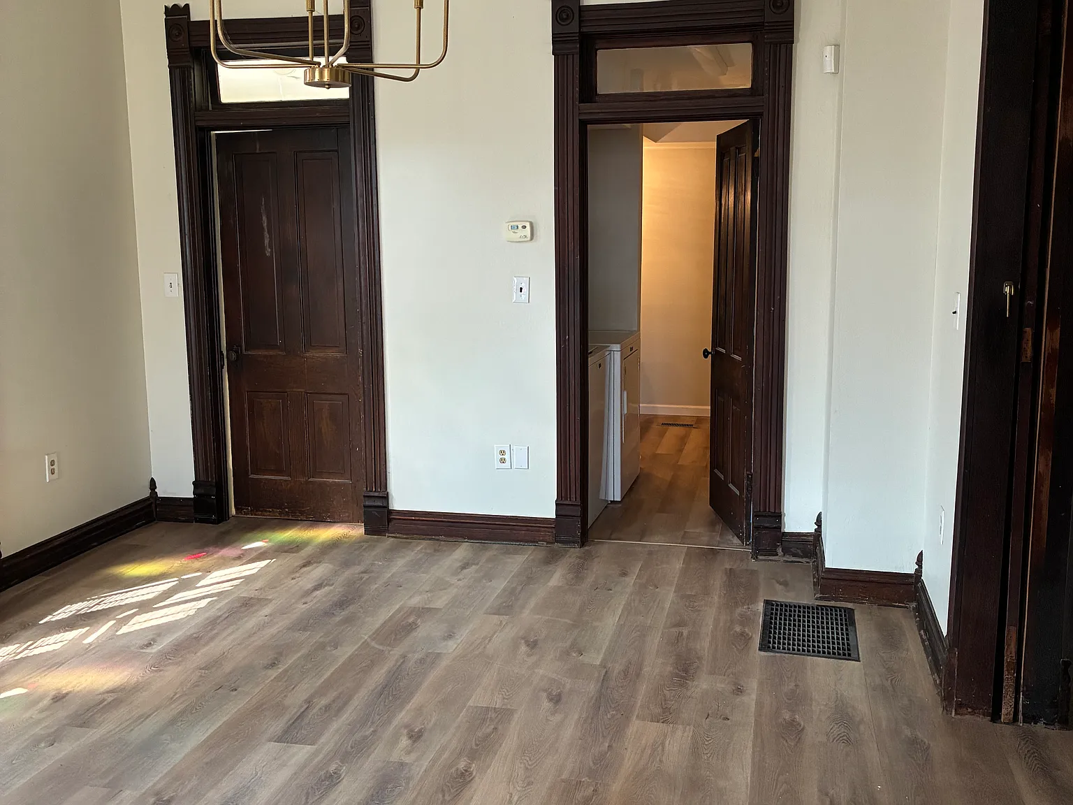 4 bed, 2.5 bath, 2080 sqft, $1,700 — Photo 4