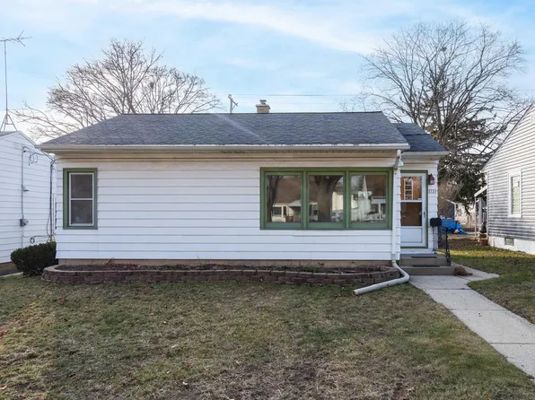3739 South 20th STREET, Milwaukee, WI 53221