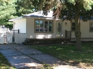 8924 Ramble Rd, Wonder Lake, IL 60097