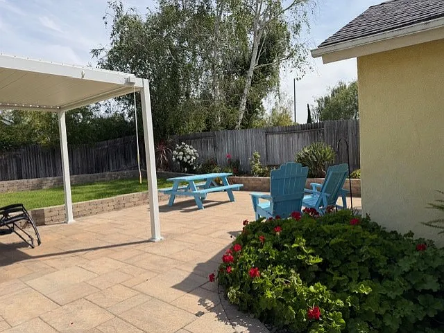 279 Wilson Dr — Photo 9