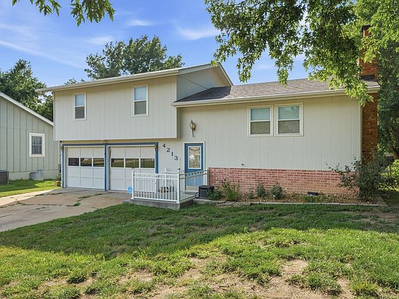 2nd image of 4213 SE Virginia Ct