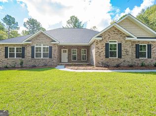 3070 Southern Manor Rd, Metter, GA 30439