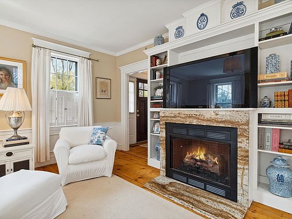 5th image of 254 High St #254
