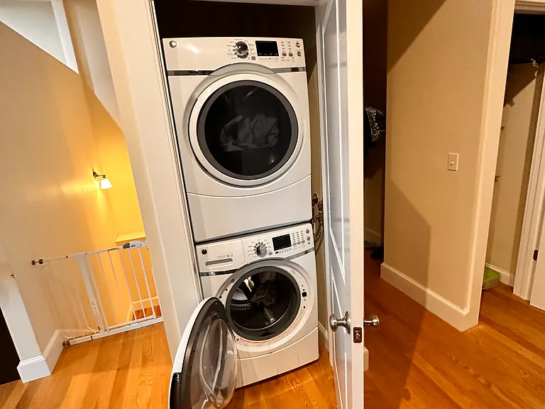 3 Webster St #3 — Photo 11