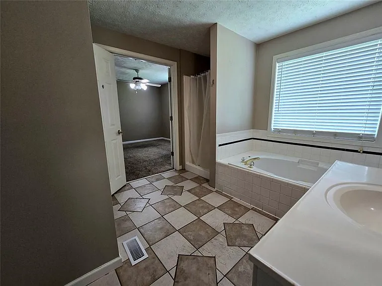 3293 New McEver Rd NW — Photo 9