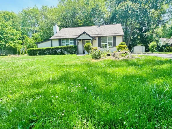 15 Maple Drive, Brewster, NY 10509