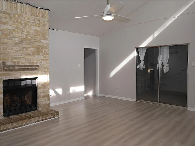 7410 Canasta Ln — Photo 16